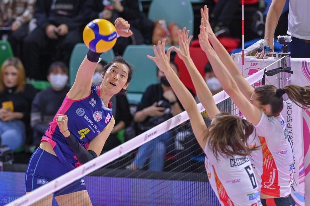 雷恩锋线全面开花,五球横扫对手登顶次席